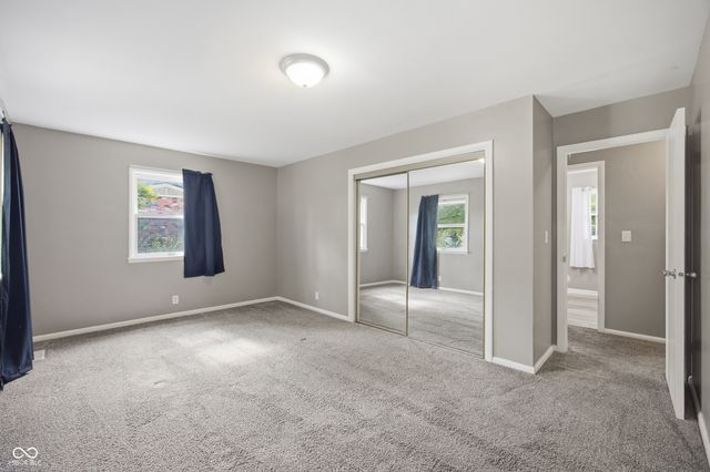910 Heritage Lane, Anderson, IN 46013