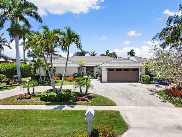 1784 Wavecrest CT, Marco Island, FL 34145