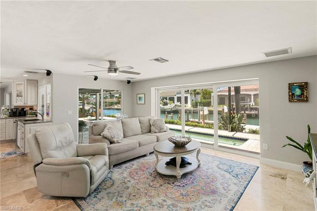 1784 Wavecrest CT, Marco Island, FL 34145