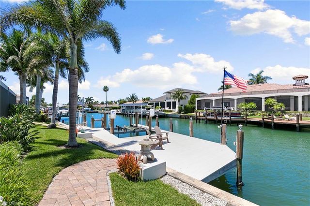 1784 Wavecrest CT, Marco Island, FL 34145