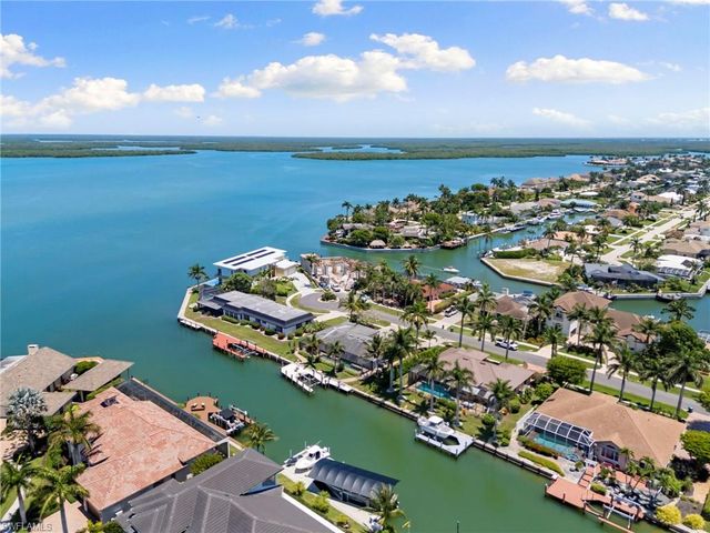 1784 Wavecrest CT, Marco Island, FL 34145