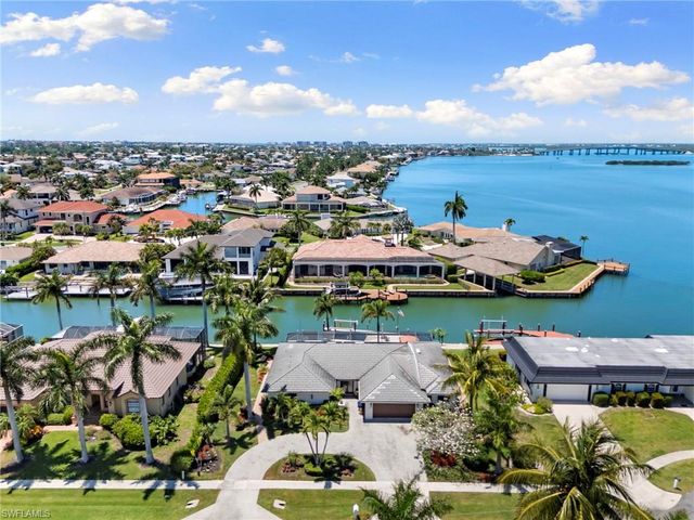 1784 Wavecrest CT, Marco Island, FL 34145