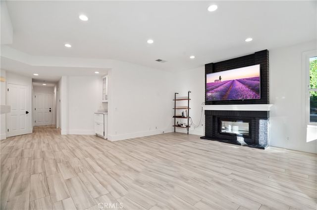 24868 Paseo Primario, Calabasas, CA 91302