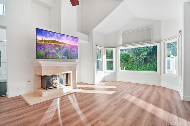 24868 Paseo Primario, Calabasas, CA 91302