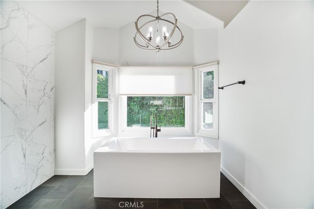 24868 Paseo Primario, Calabasas, CA 91302