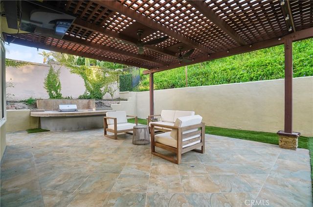 24868 Paseo Primario, Calabasas, CA 91302