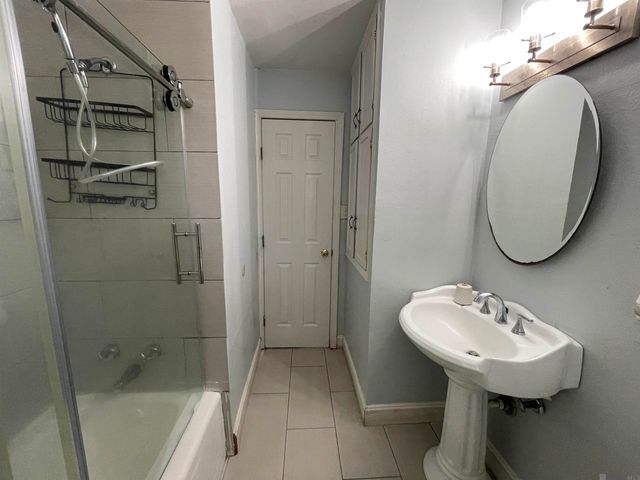 2011 Park Dr, Baton Rouge, LA 70819