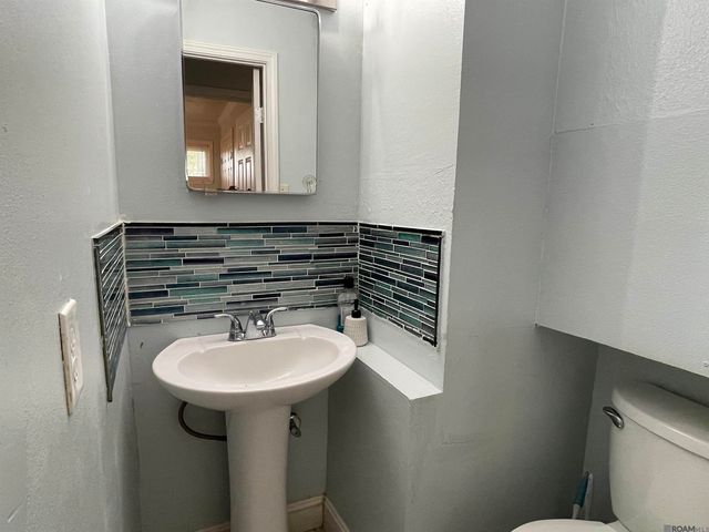 2011 Park Dr, Baton Rouge, LA 70819