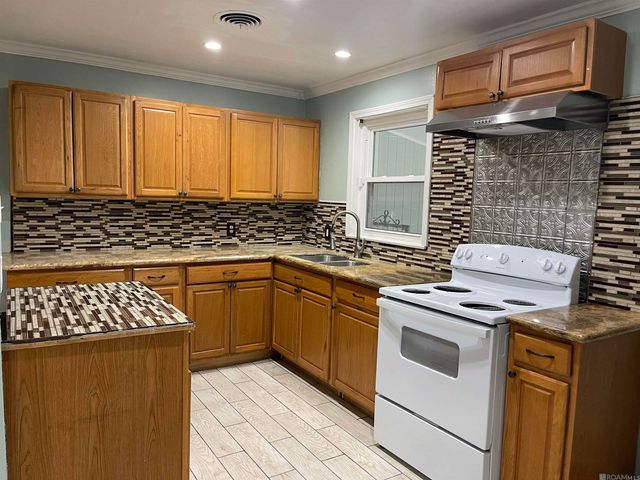 2011 Park Dr, Baton Rouge, LA 70819