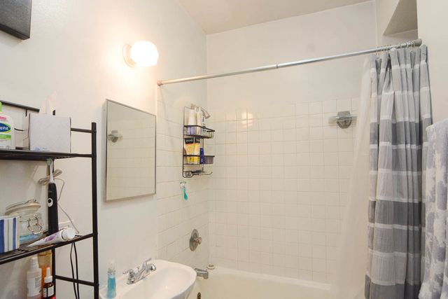 1929 W Crystal Street 2A, Chicago, IL 60622