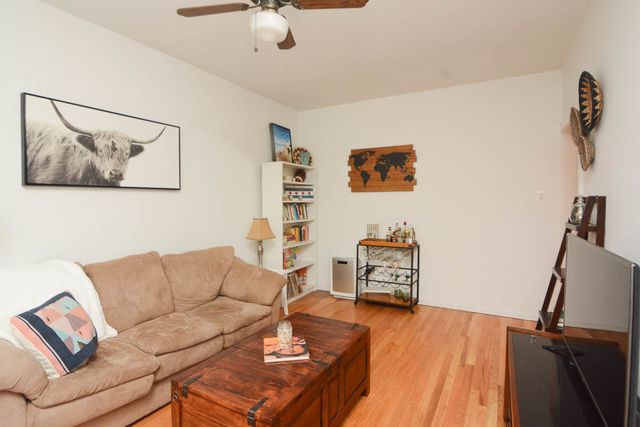 1929 W Crystal Street 2A, Chicago, IL 60622
