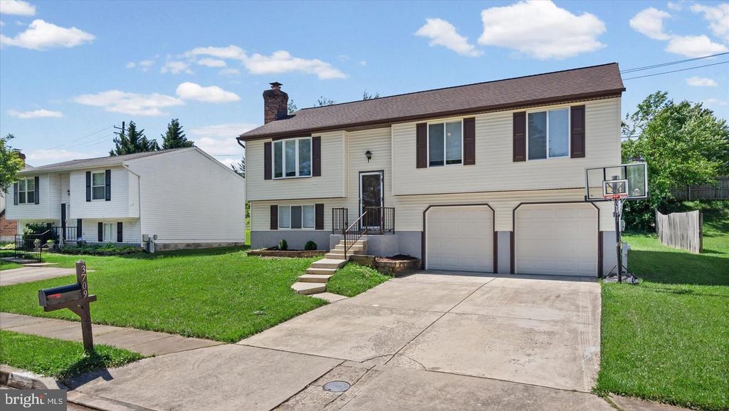 Image 2 of property listing at 3709 RED BERRY WAY, Nottingham, MD 21236