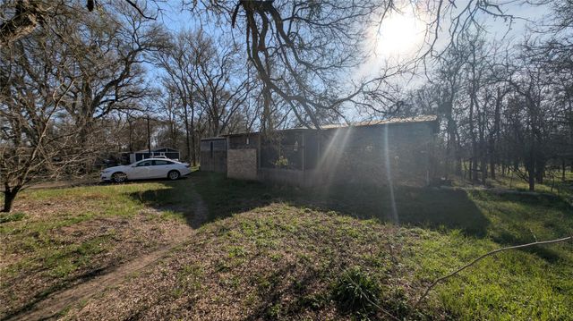 107 Patti CV N, Bastrop, TX 78602