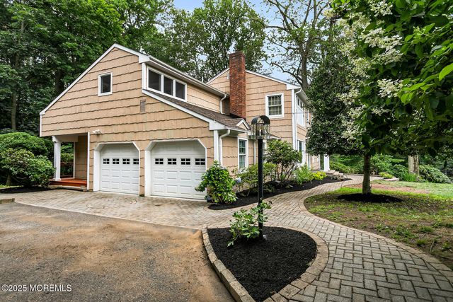 44 Tall Tree Road, Middletown, NJ 07748