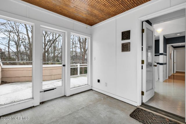 44 Tall Tree Road, Middletown, NJ 07748