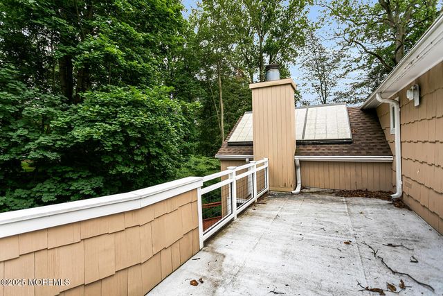 44 Tall Tree Road, Middletown, NJ 07748