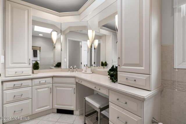 44 Tall Tree Road, Middletown, NJ 07748