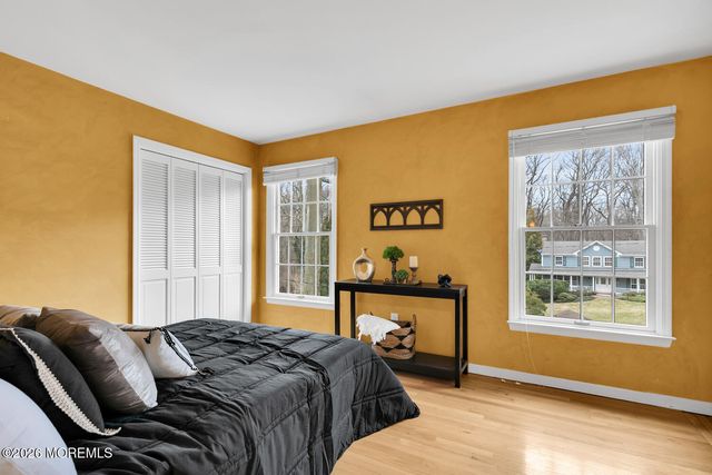 44 Tall Tree Road, Middletown, NJ 07748