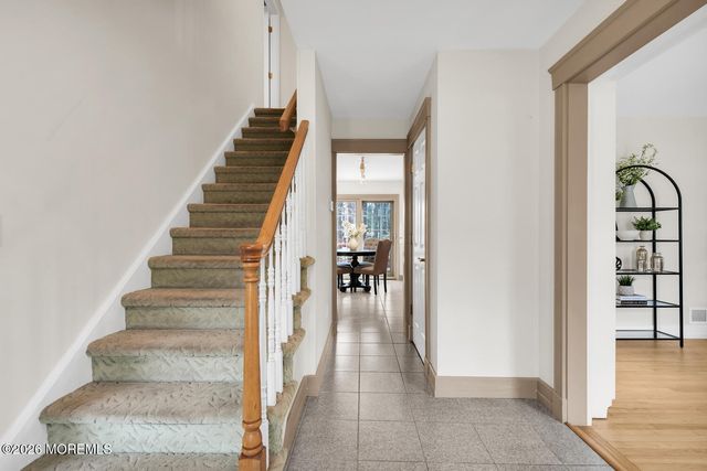 44 Tall Tree Road, Middletown, NJ 07748