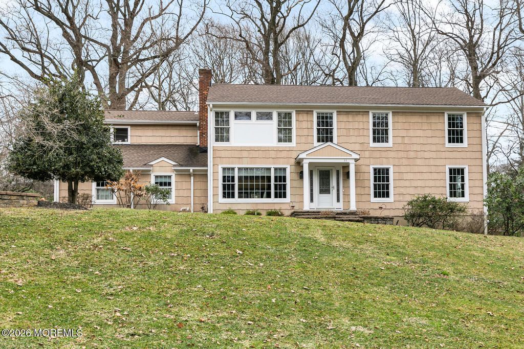 44 Tall Tree Road, Middletown, NJ 07748
