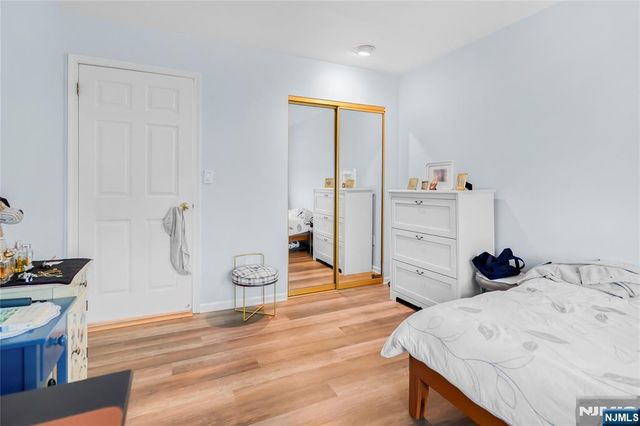 476 Lee Court 476, Fort Lee, NJ 07024