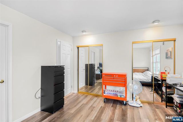 476 Lee Court 476, Fort Lee, NJ 07024