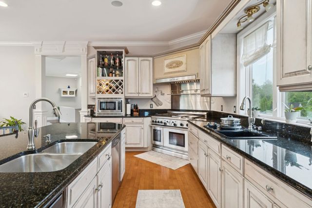 129 North Road, Hillsborough, NH 03244
