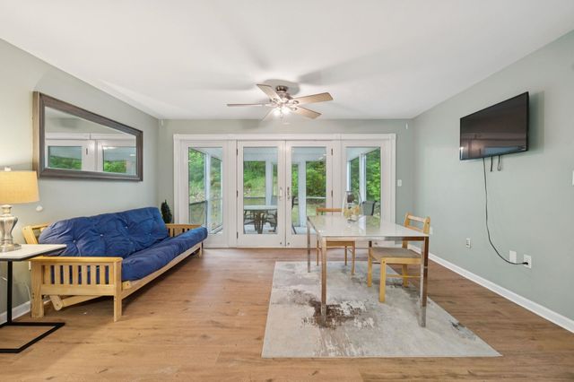 129 North Road, Hillsborough, NH 03244