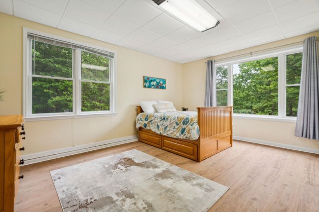 129 North Road, Hillsborough, NH 03244