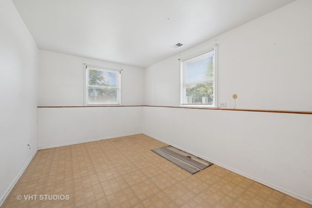 456 Inverrary Lane, Deerfield, IL 60015