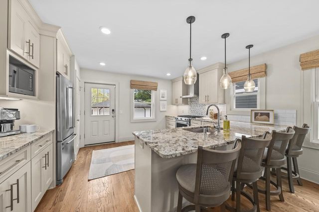 4954 Diversey BOULEVARD, Whitefish Bay, WI 53217