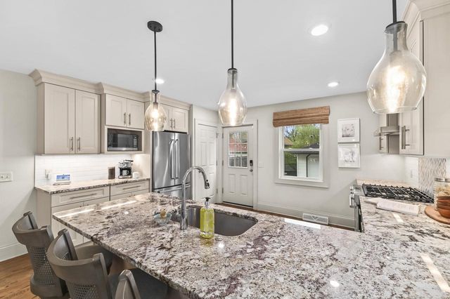 4954 Diversey BOULEVARD, Whitefish Bay, WI 53217