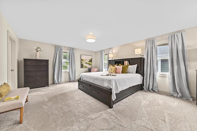 4954 Diversey BOULEVARD, Whitefish Bay, WI 53217