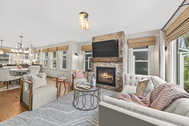4954 Diversey BOULEVARD, Whitefish Bay, WI 53217
