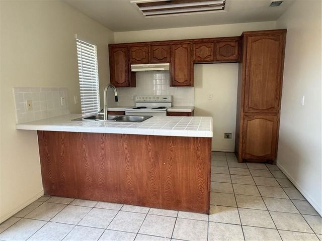 2209 Umbel Street C, Mission, TX 78572