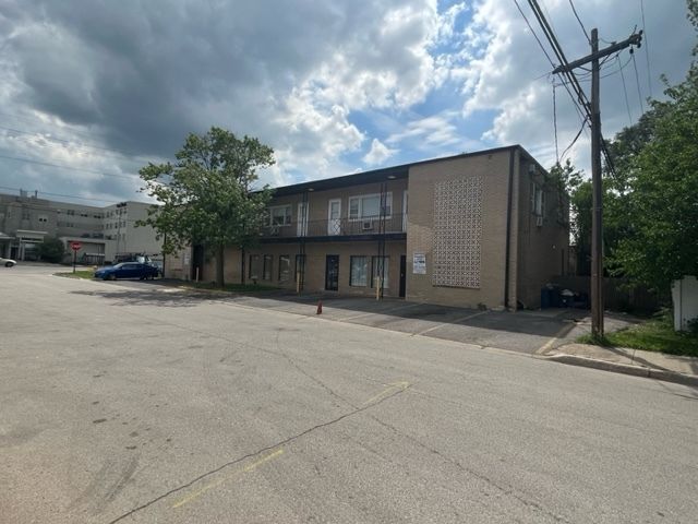 360 E North Avenue, Northlake, IL 60164