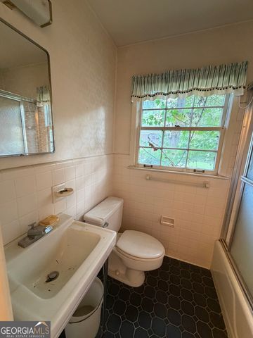 1663 Kings Down Circle, Atlanta, GA 30338