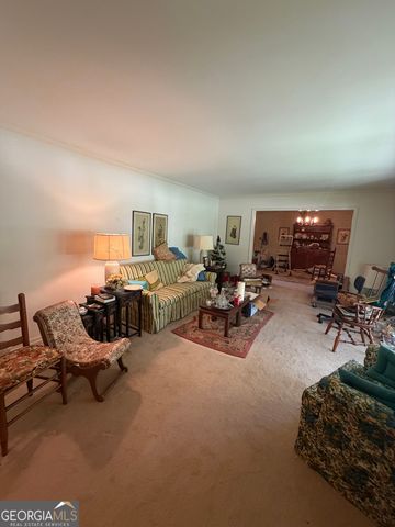 1663 Kings Down Circle, Atlanta, GA 30338