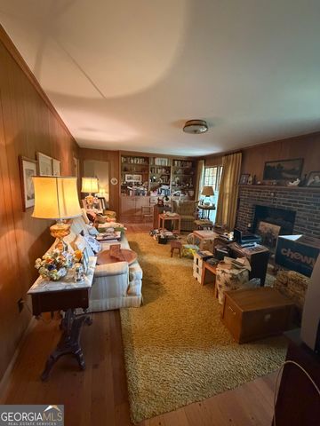 1663 Kings Down Circle, Atlanta, GA 30338