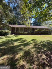 1663 Kings Down Circle, Atlanta, GA 30338