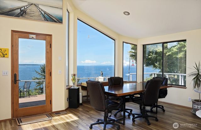 330 Susana Drive, Freeland, WA 98249