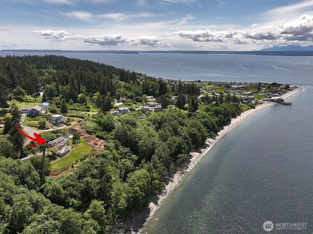 330 Susana Drive, Freeland, WA 98249