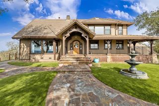 7149 Faught Rd, Santa Rosa, CA 95403
