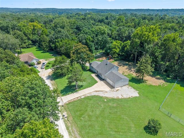 180 Cedargate Drive, Dittmer, MO 63023