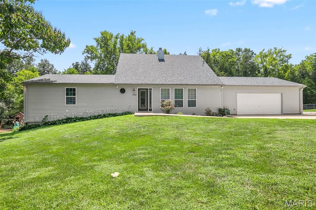 180 Cedargate Drive, Dittmer, MO 63023