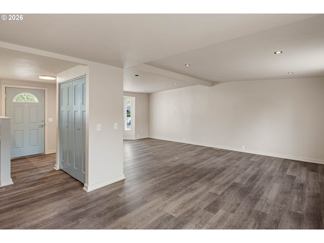 3786 KEVINGTON Ave, Eugene, OR 97405