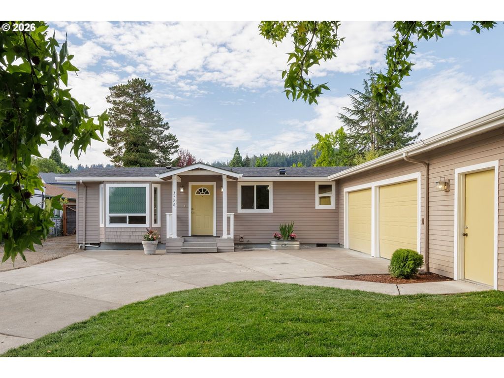 3786 KEVINGTON Ave, Eugene, OR 97405