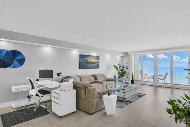 3000 S Ocean Boulevard 1103, Boca Raton, FL 33432