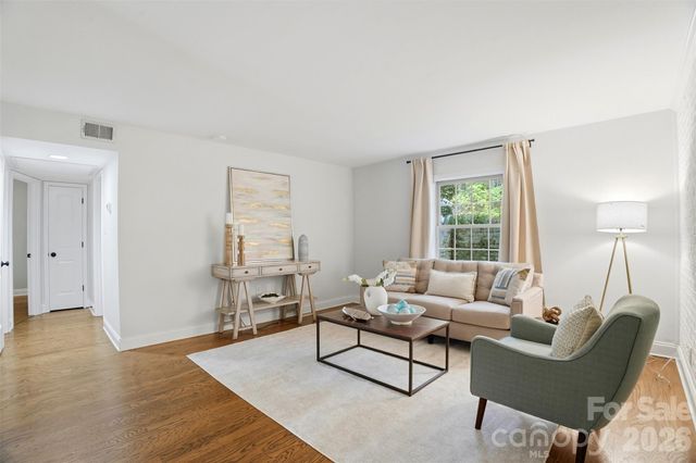 4921 Park Road B, Charlotte, NC 28209