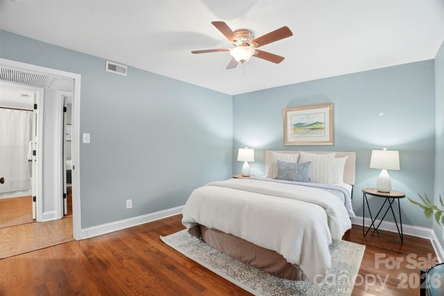 4921 Park Road B, Charlotte, NC 28209